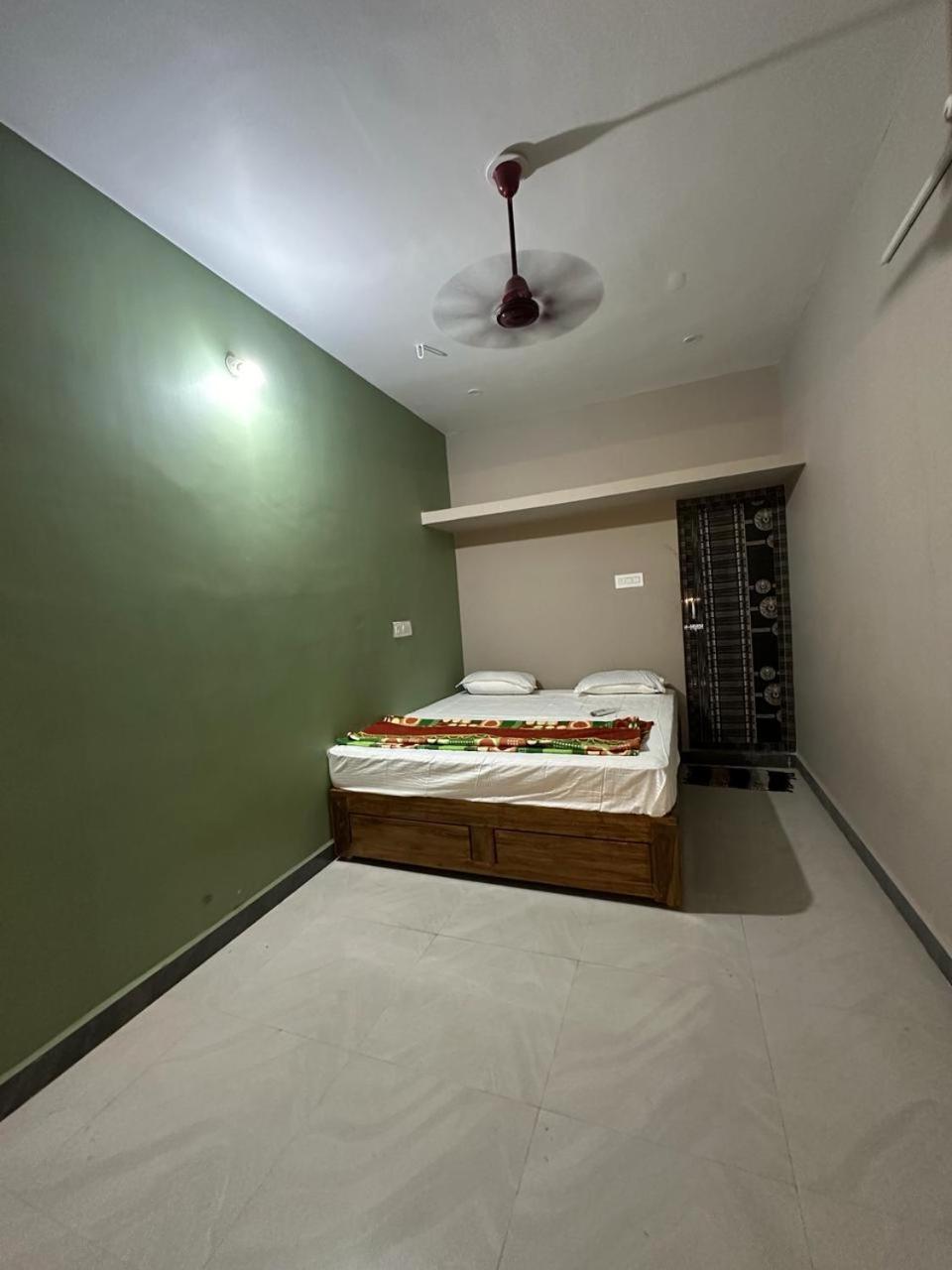 Arunachala Sashwin Guest House Tiruvannāmalai Exterior foto